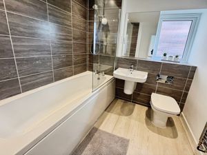 BATHROOM- click for photo gallery